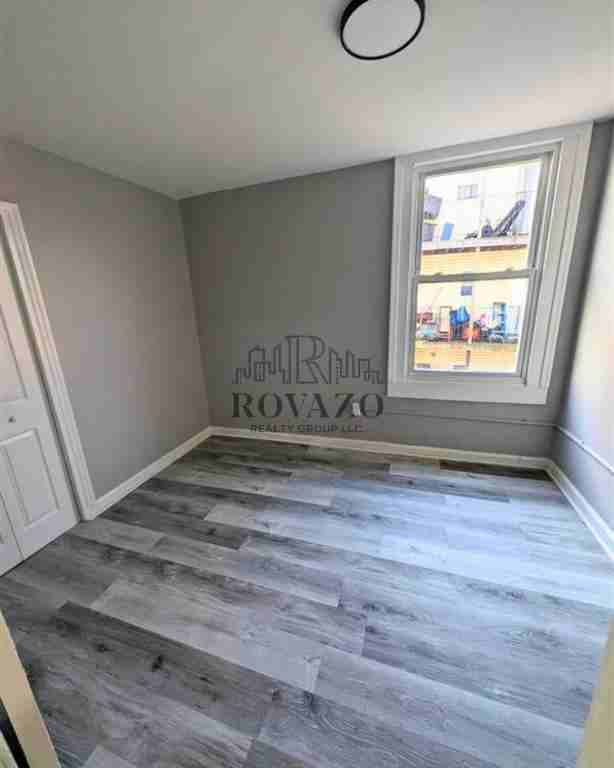 187 Jelliff Avenue #2 - Photo 3 of 5