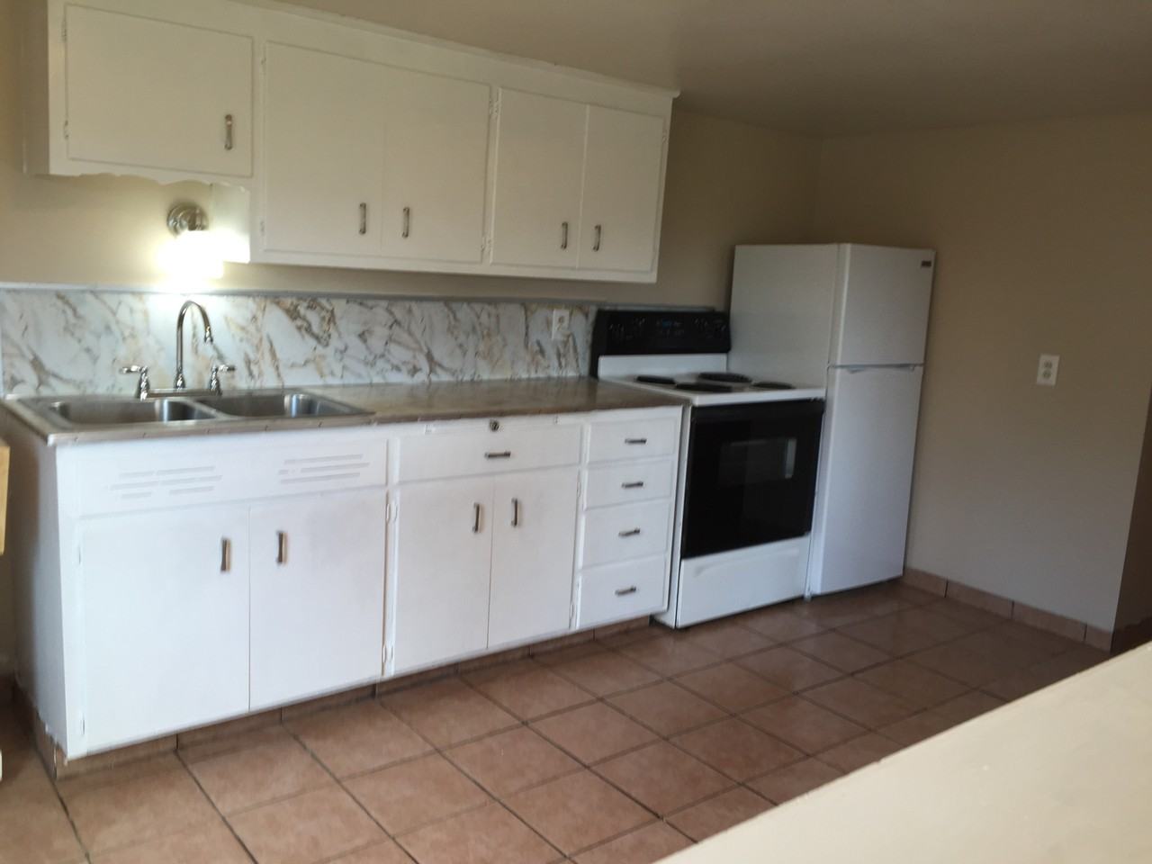 19215 98th Ave S #E - Photo 7 of 8