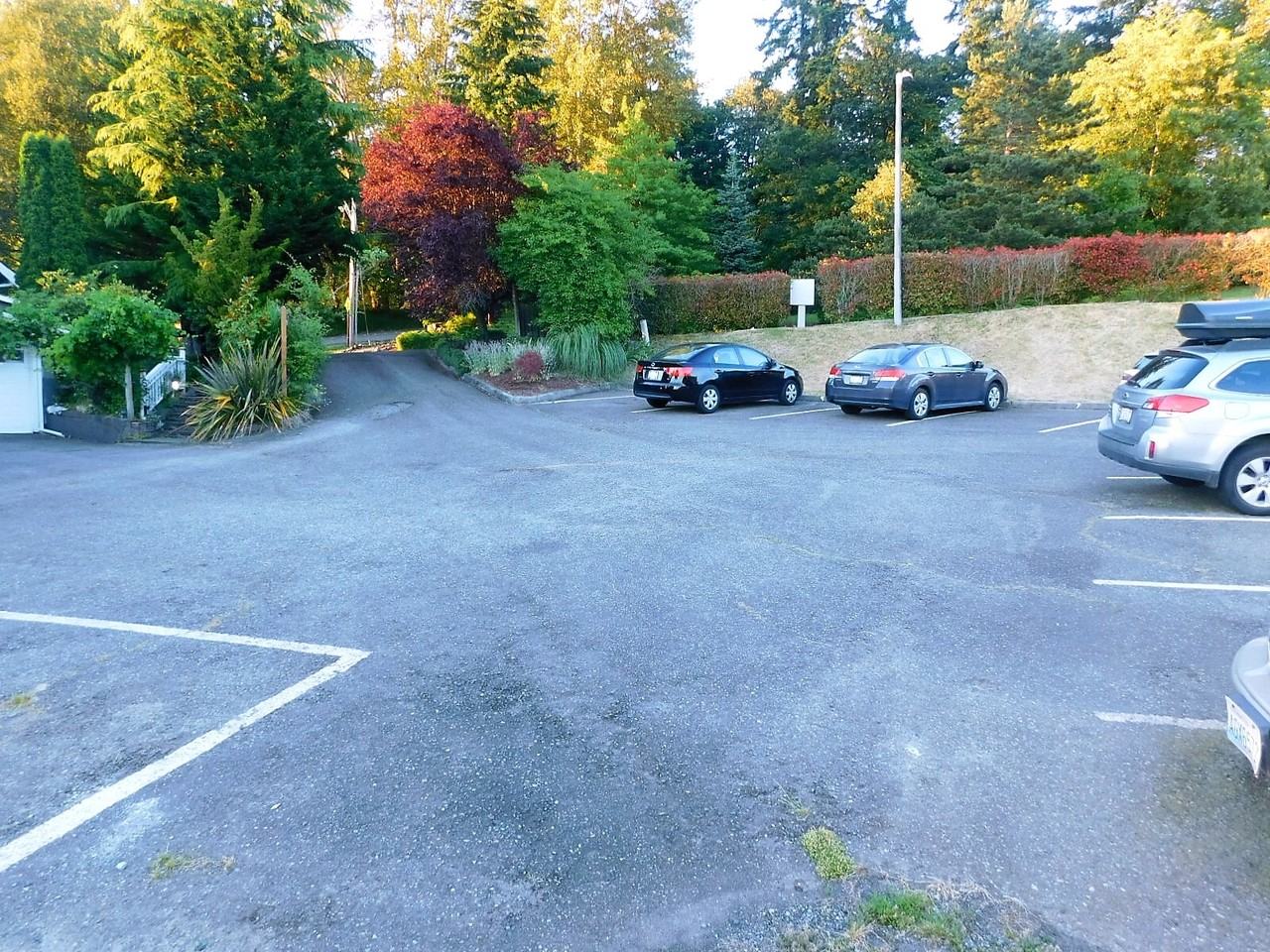 19215 98th Ave S #E - Photo 2 of 8