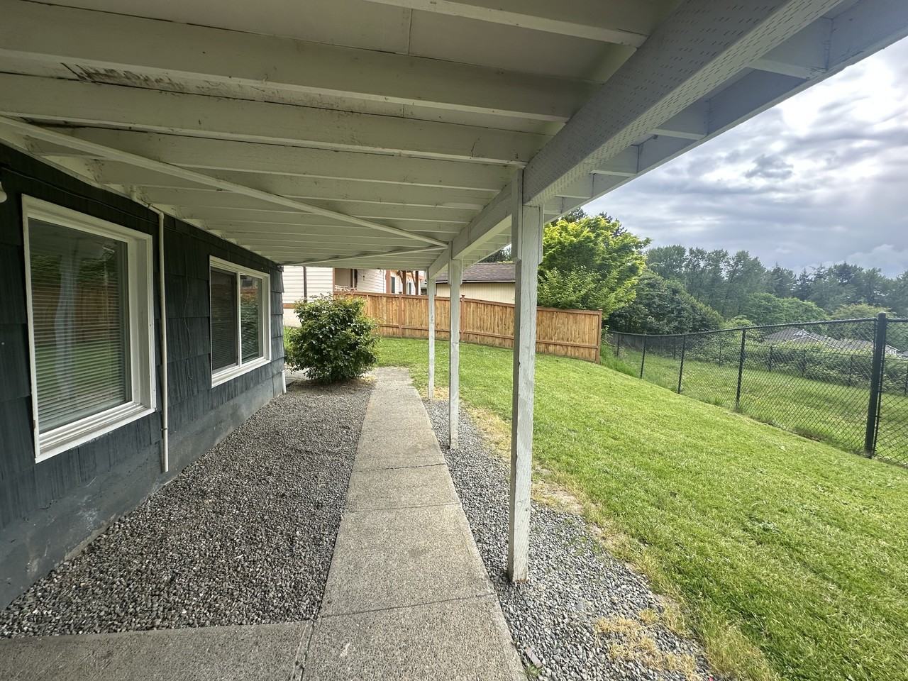 19215 98th Ave S #E - Photo 3 of 8