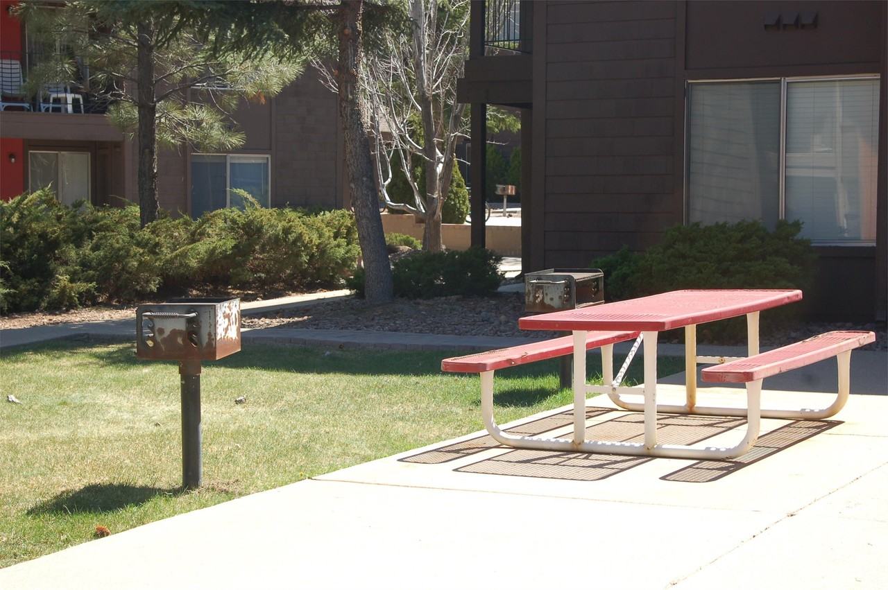 1200 W Riordan Rd #1 - Photo 6 of 7