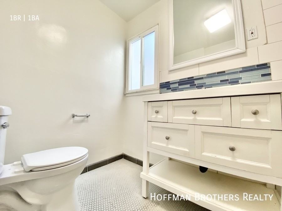 417 South Coronado Street #417 - Photo 7 of 7