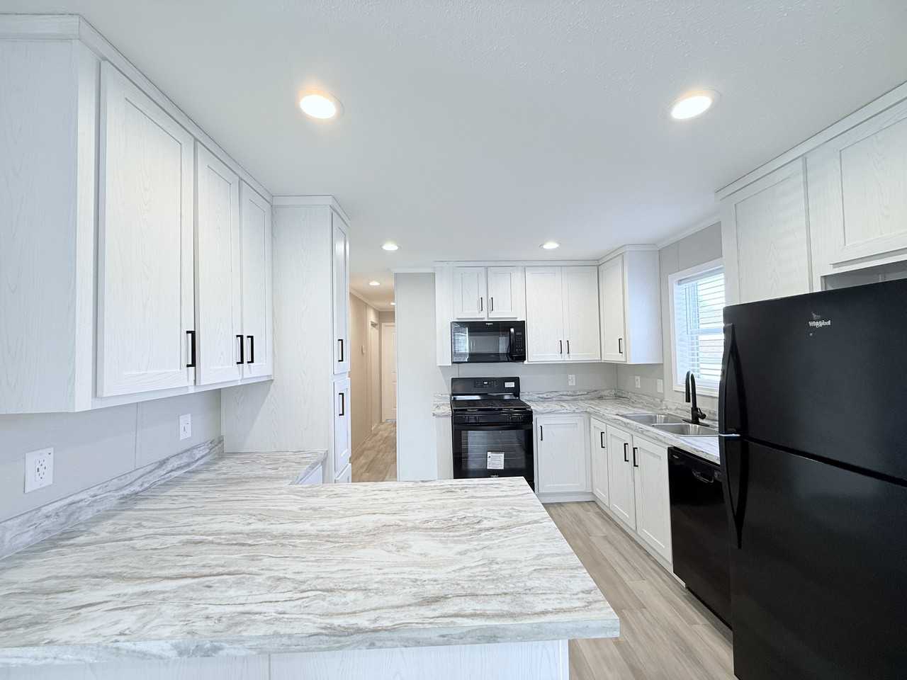 29805 Jamestown Dr #435 - Photo 2 of 34