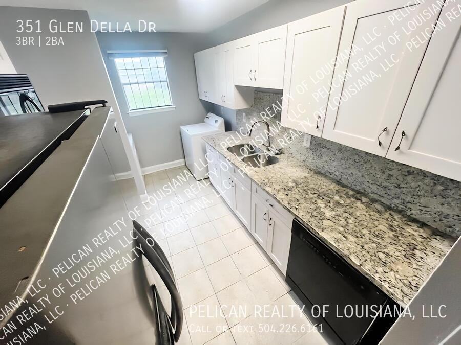 351 Glendella Dr - Photo 3 of 10