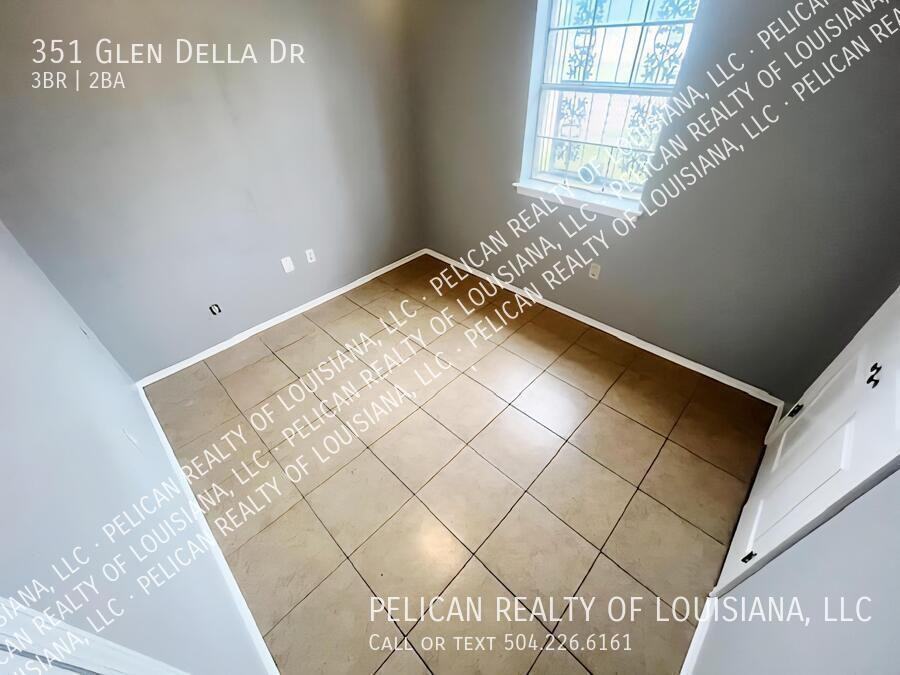 351 Glendella Dr - Photo 7 of 10