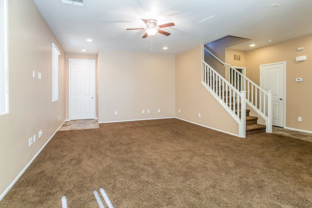 7914 Port Charles Ct - Photo 3 of 16