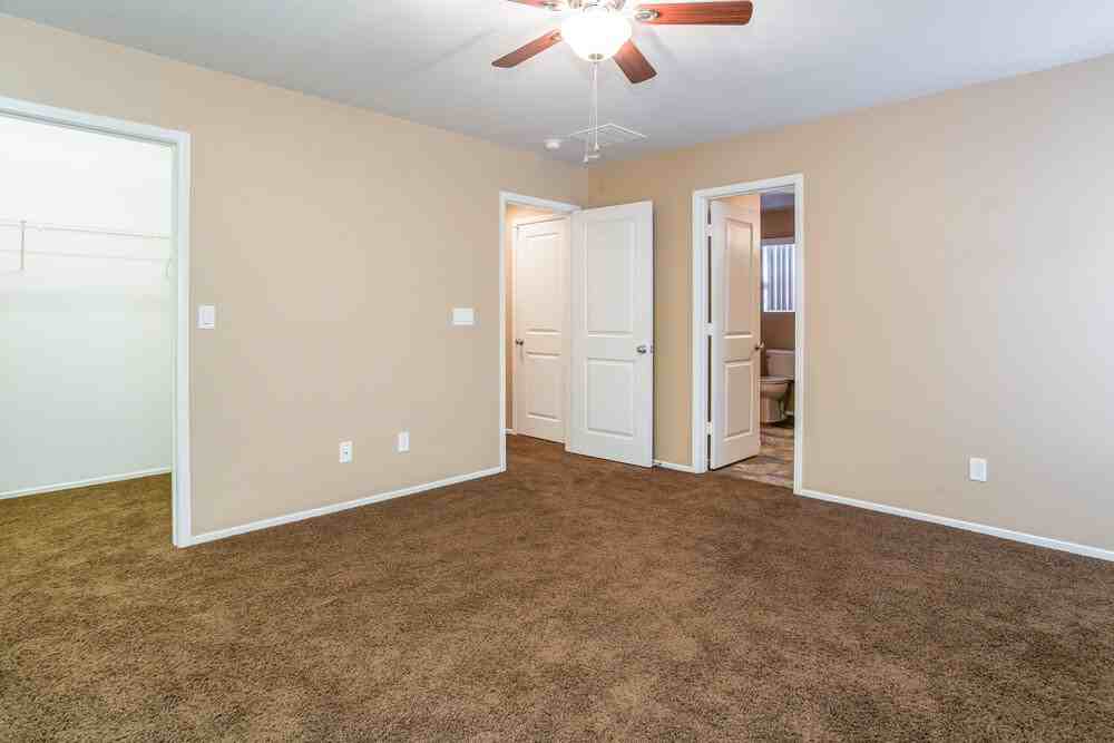 7914 Port Charles Ct - Photo 6 of 16