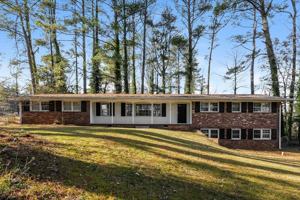 featured image of 2782 Scenic Terrace