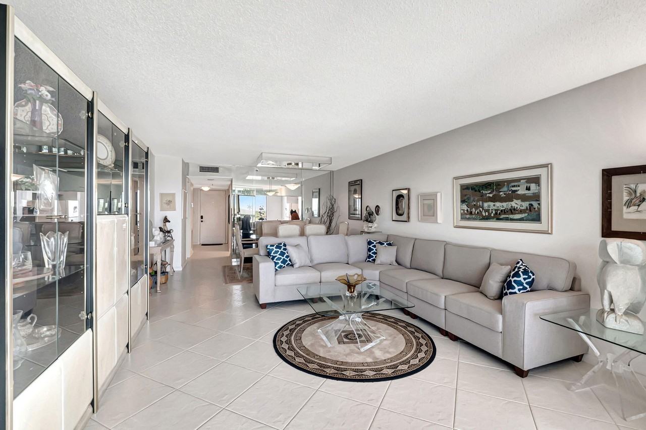 6866 Huntington Ln #6866-806 - Photo 2 of 50