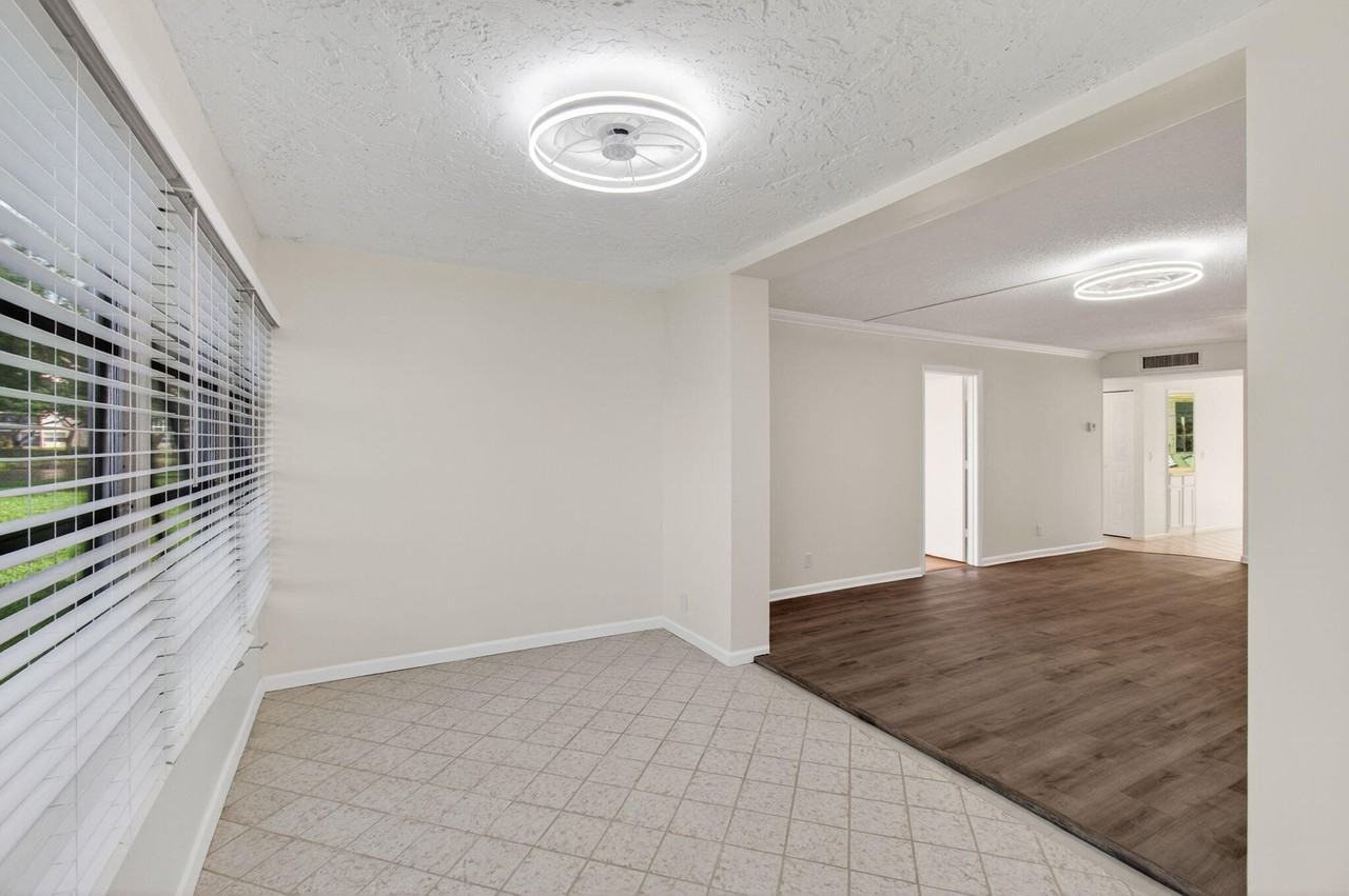 26 Abbey Ln #26-108 - Photo 6 of 50