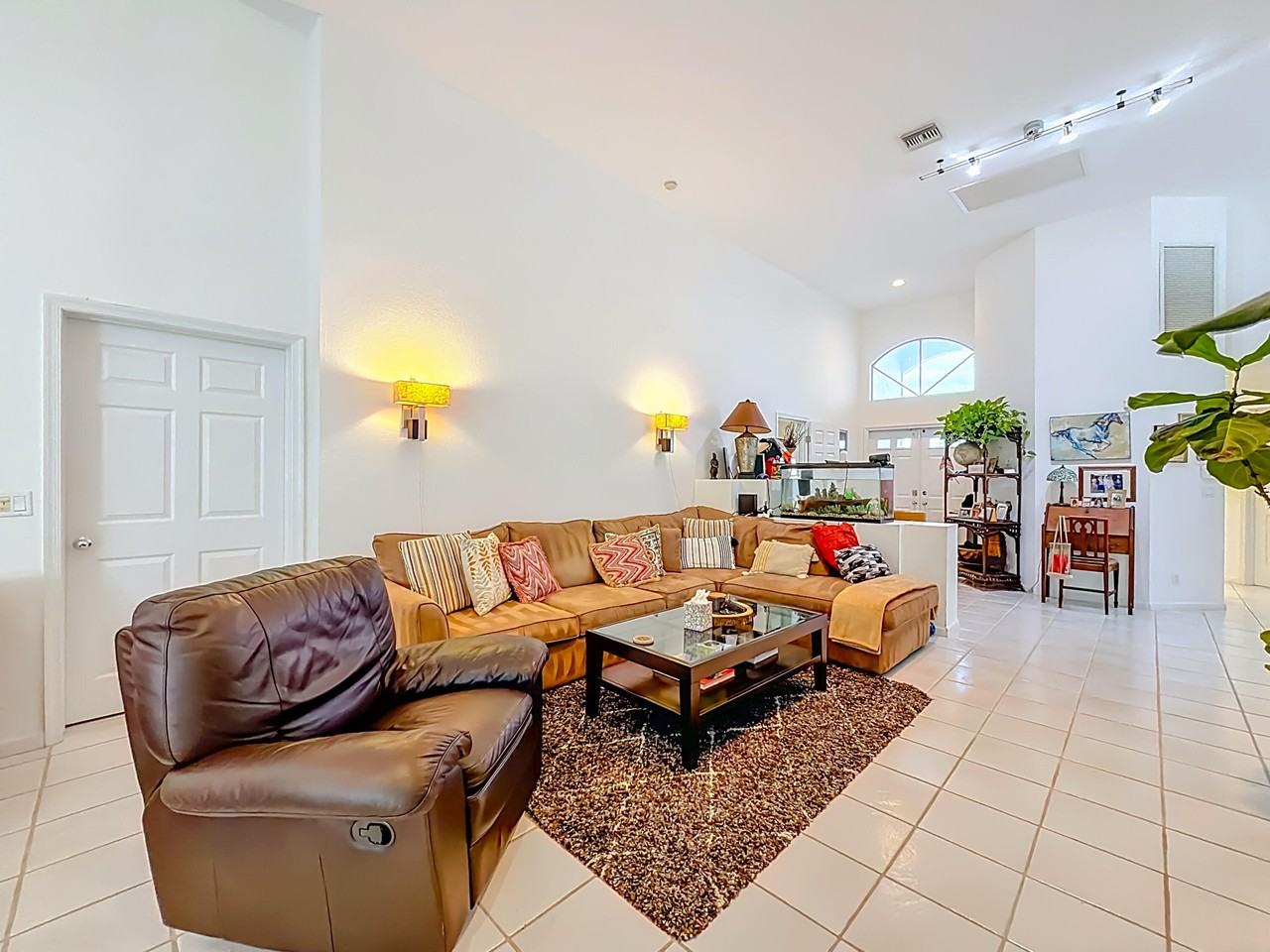 11853 Fountainside Cir #11853 - Photo 6 of 50