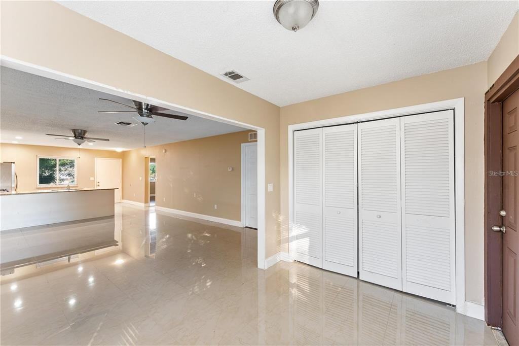 2928 Bancroft Cir E #2928E - Photo 4 of 30