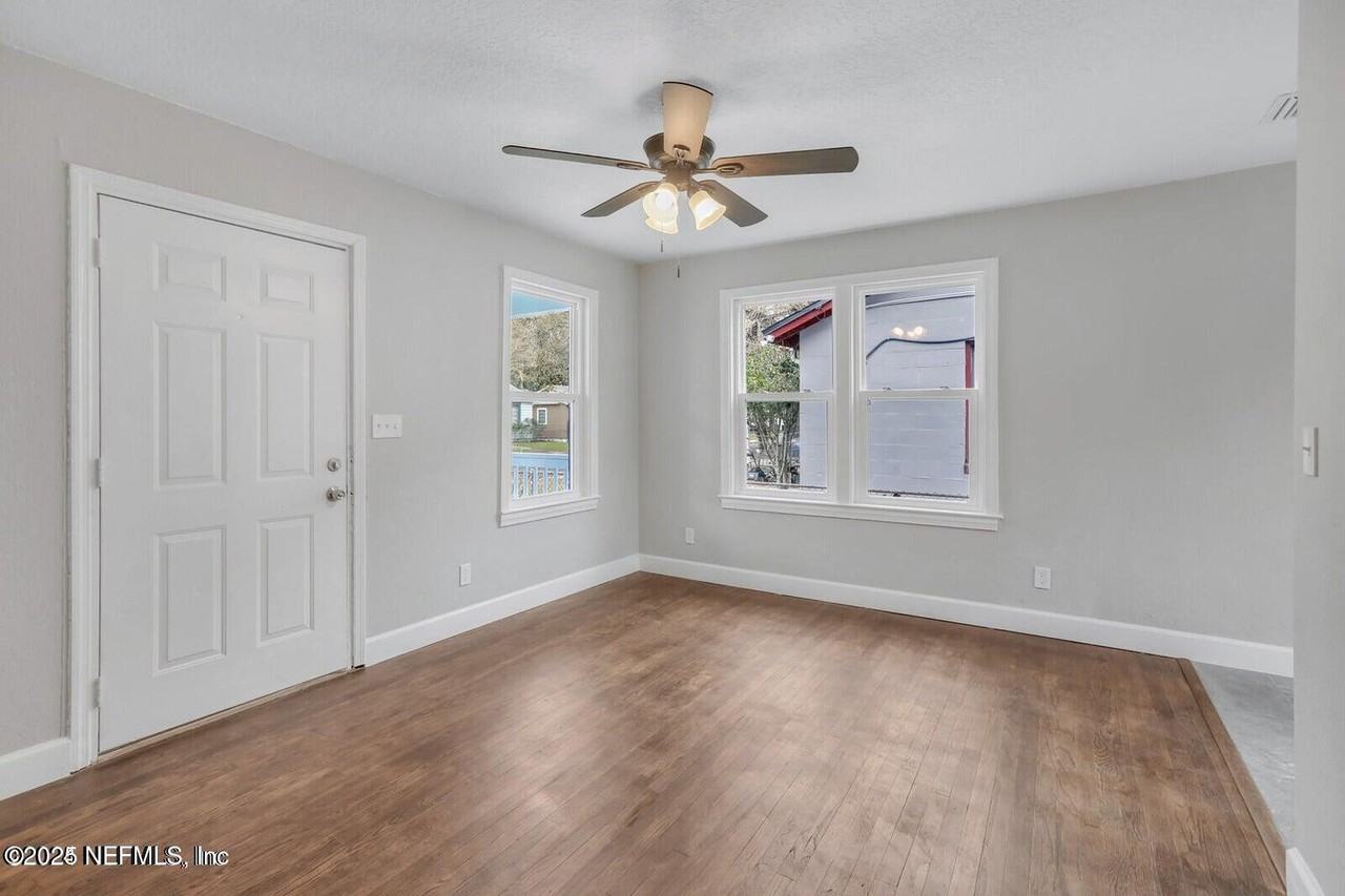 3032 Plum Street #3032 - Photo 4 of 8