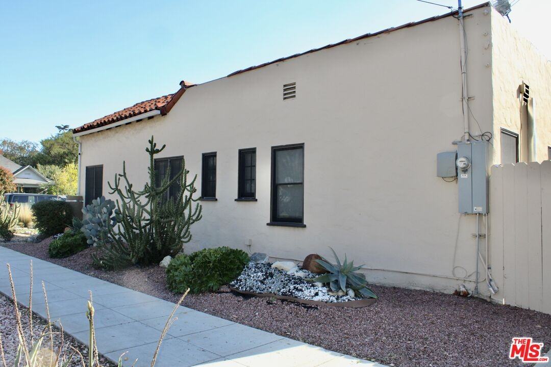 495 North 8th Avenue #495 - Photo 5 of 29