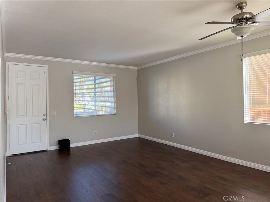 11727 Monument Dr #11727 - Photo 3 of 15