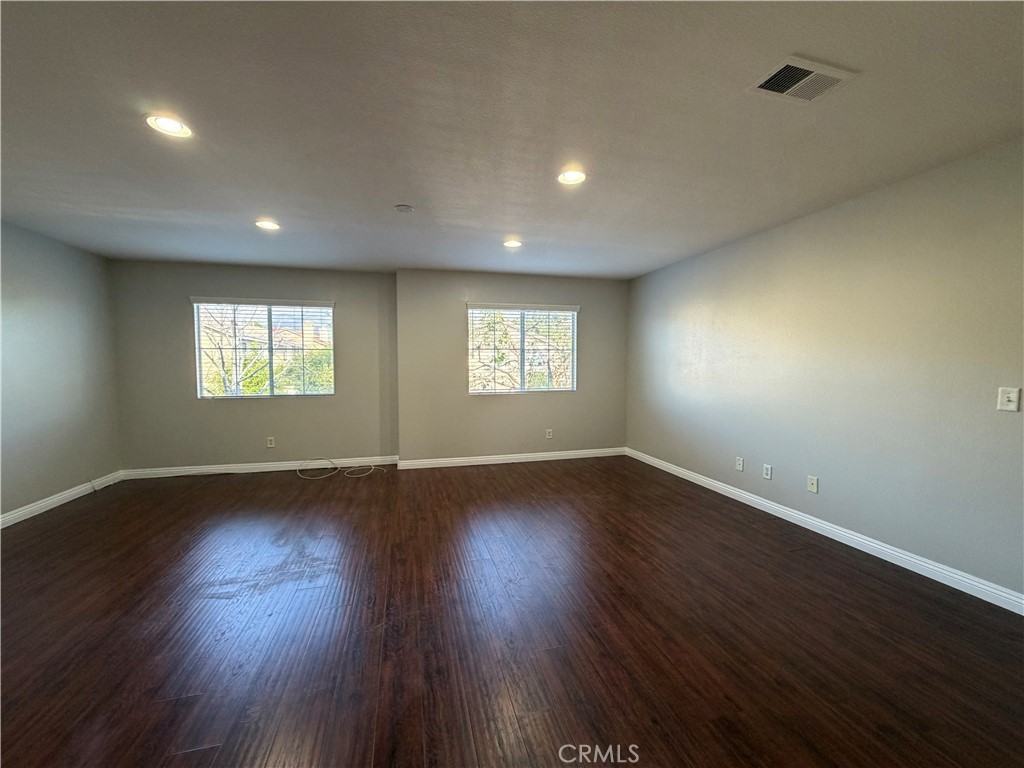 11727 Monument Dr #11727 - Photo 5 of 15