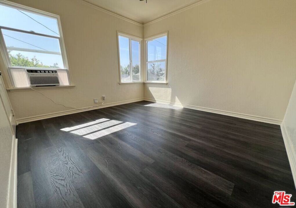 5114 1/2 4th Ave #5114 - Photo 2 of 23