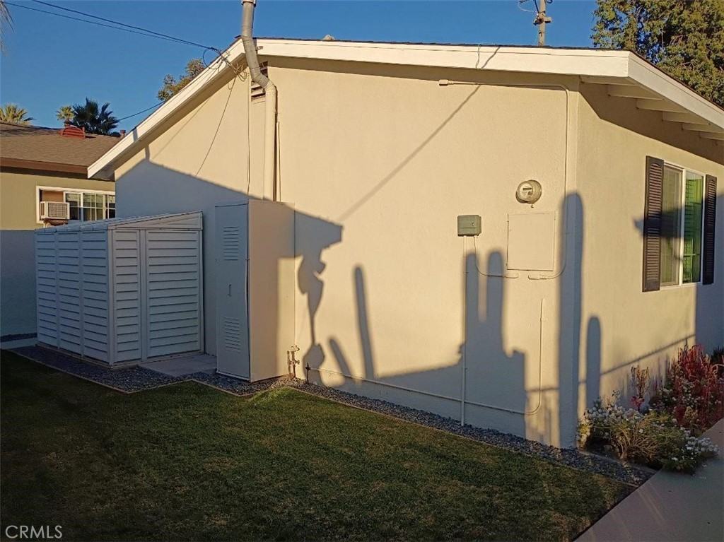 233 S Minnesota Ave #233 - Photo 5 of 36