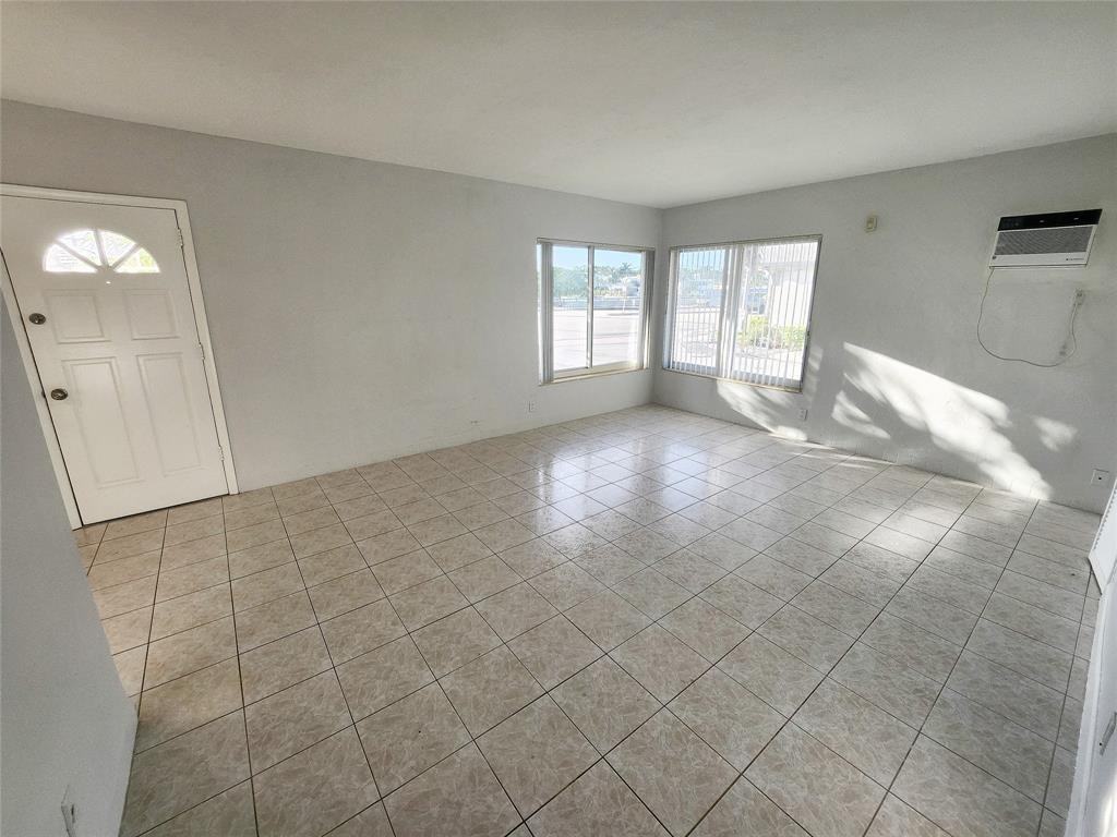 505 S Ocean Dr #505A - Photo 7 of 27