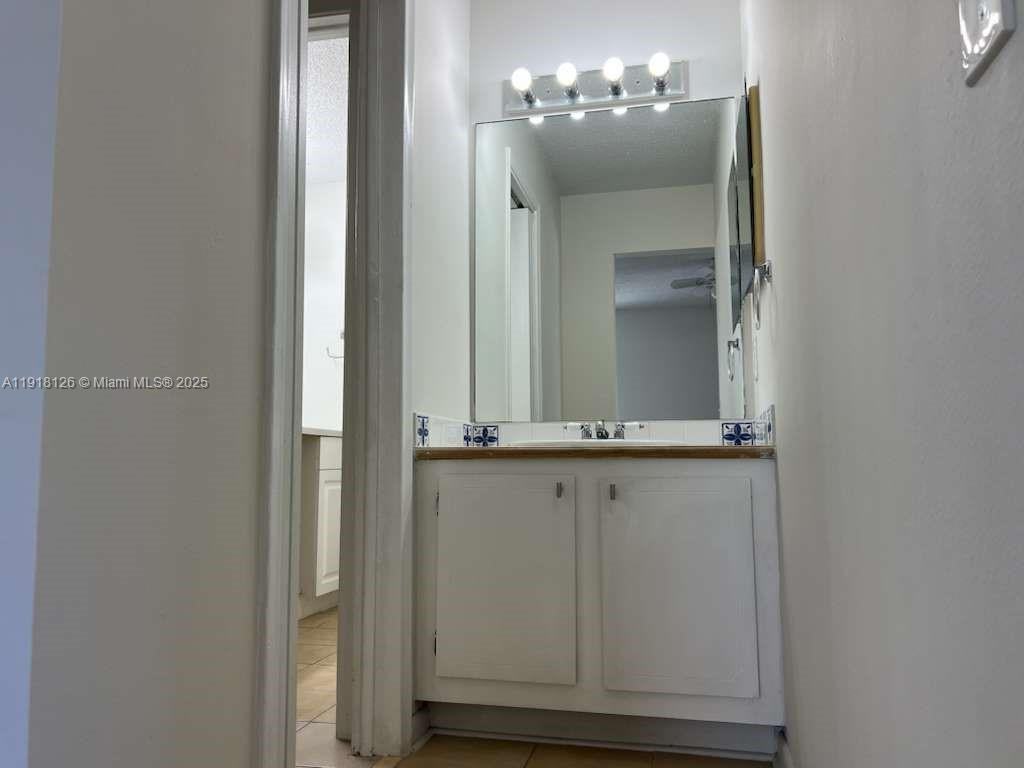 721 Southeast 1st Way #721B18 - Photo 4 of 22