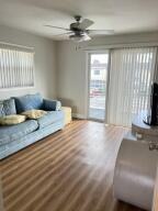 133 Saxony Terrace #133 - Photo 3 of 26