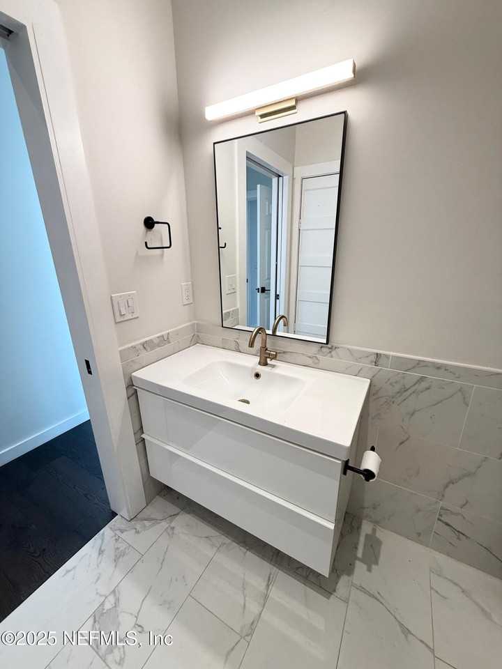 1733 Memorial Park Drive #1733 - Photo 7 of 21