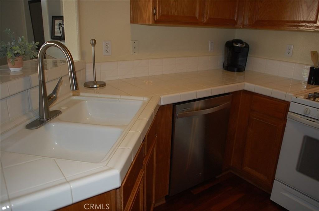 Pelican #30451A - Photo 7 of 32