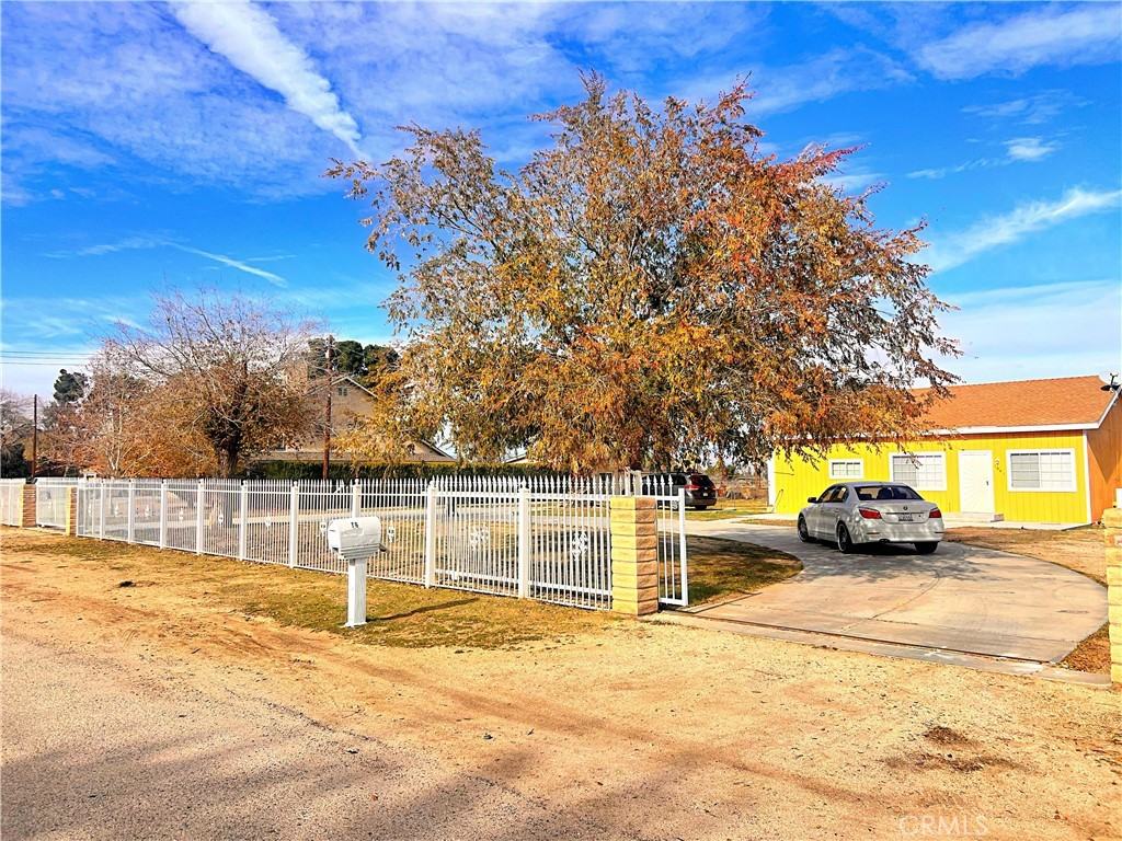 1641 West Avenue L 12 #1641 - Photo 7 of 48