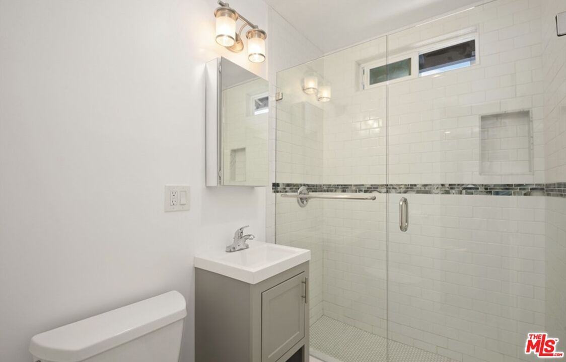 3032 Exposition Boulevard #3032C - Photo 3 of 14