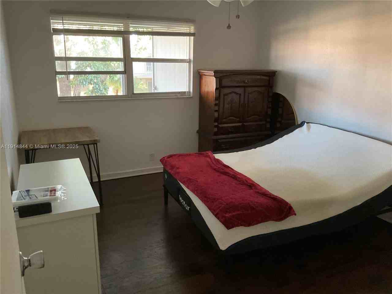 516 Saxony Dr #516-516 - Photo 5 of 28