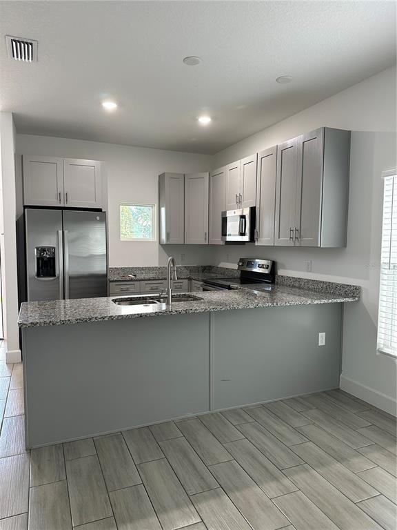 601 Lake Shore Pkwy #601 - Photo 3 of 15