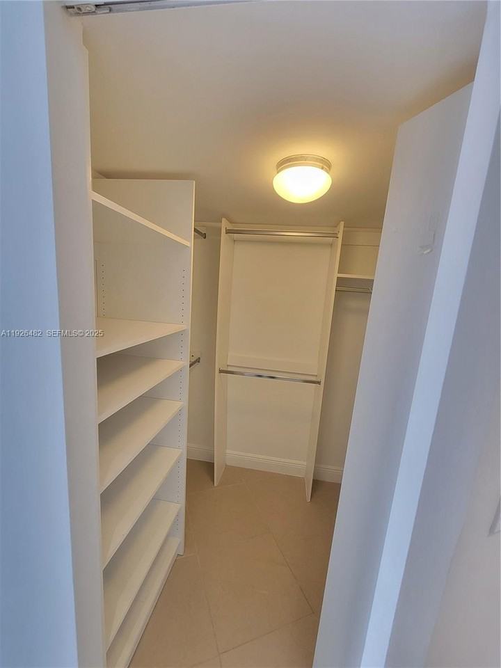 3301 North Country Club Drive