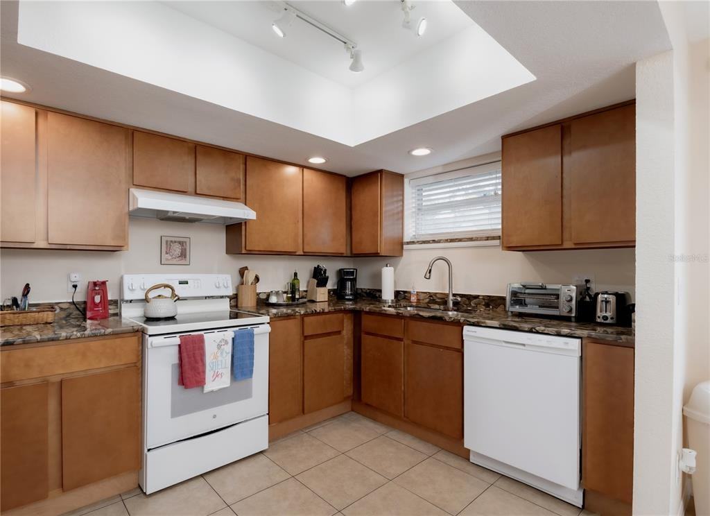 1848 N Washington Ave #1848A - Photo 2 of 22