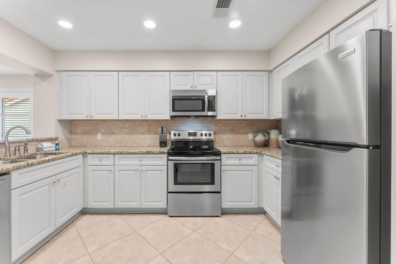 5073 Beachwalk Way #5073 - Photo 2 of 28