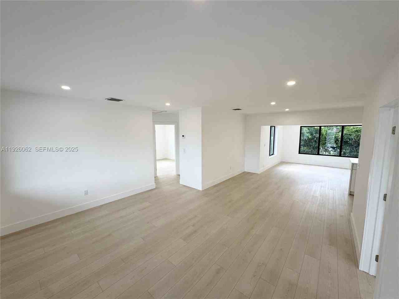 15300 Nw 32nd Ave #15300 - Photo 2 of 38