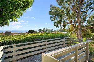 featured image of 29061 Cliffside Dr