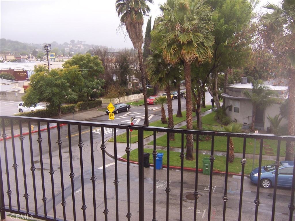 4438 Vista Del Monte Avenue #4438-202 - Photo 3 of 11