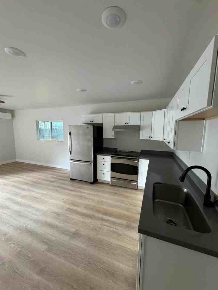 4051 69th St #4051 - Photo 4 of 20