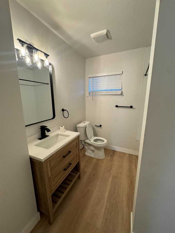 4051 69th St #4051 - Photo 7 of 20