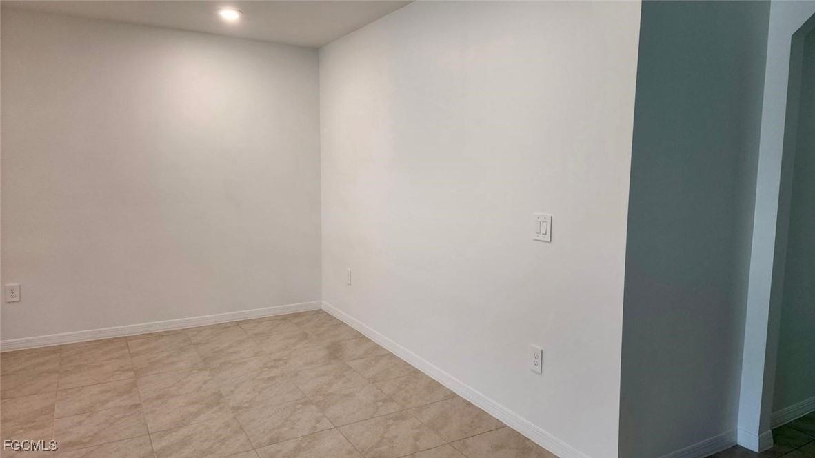 3034 Royal Gardens Avenue #3034 - Photo 2 of 36