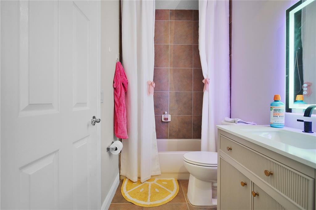 1057 Island Pointe Drive #1057 - Photo 3 of 45