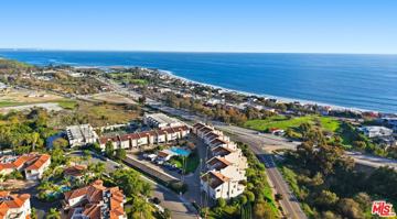 featured image of 23926 De Ville Way