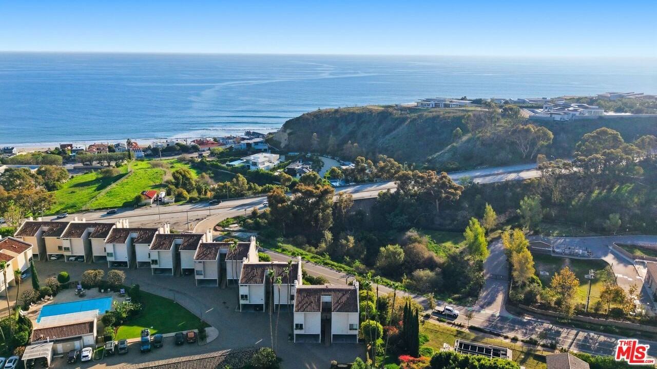 23926 De Ville Way #23926B - Photo 5 of 41