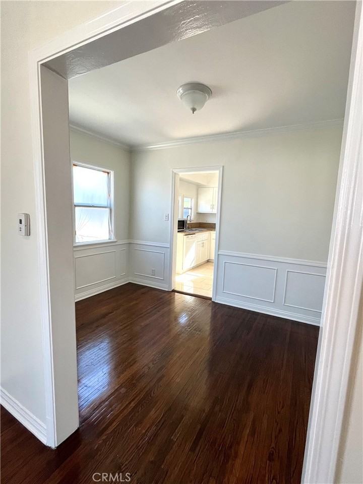 2720 West 70th Street #2720 - Photo 7 of 26