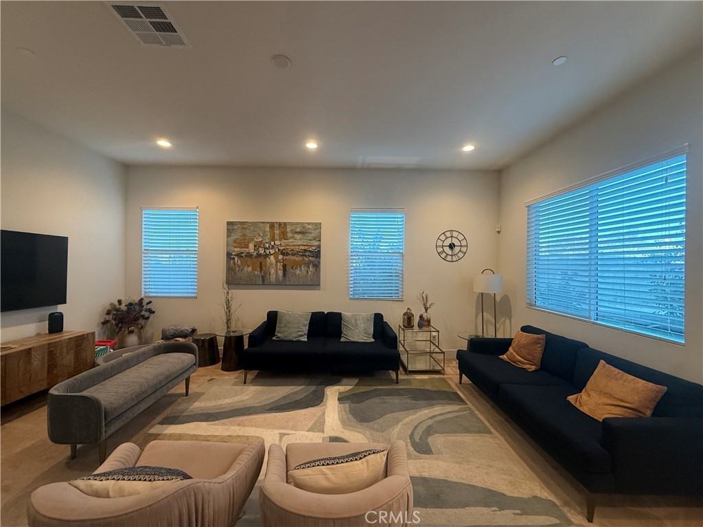 5198 Arlington Dr #5198 - Photo 6 of 10