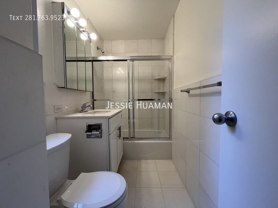 1680 York Ave #1 - Photo 6 of 9