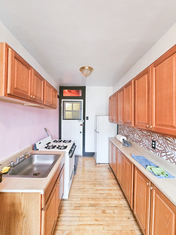 6530 N Lakewood Ave #12 - Photo 4 of 8