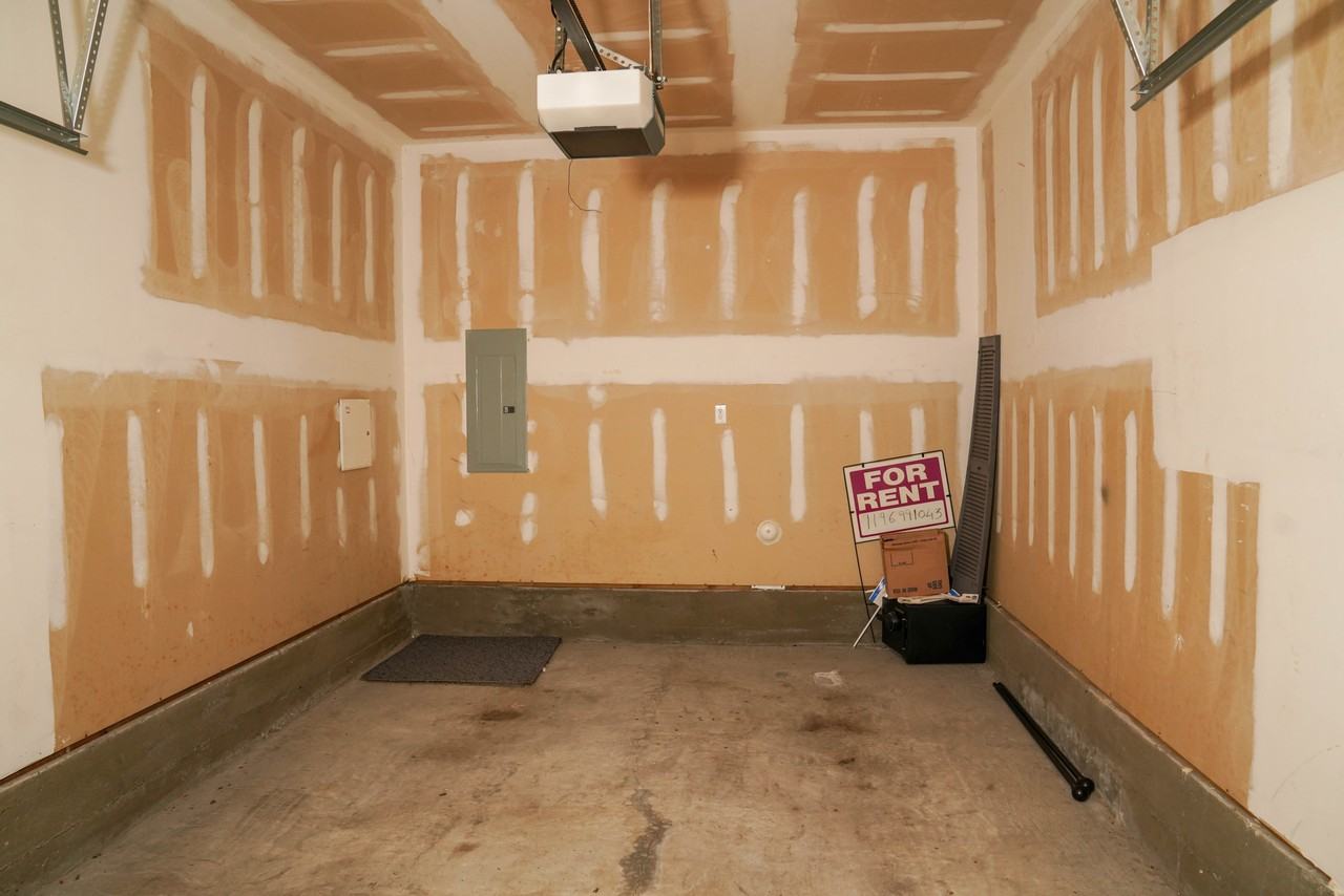 232 Linden Park Lane - Photo 4 of 21