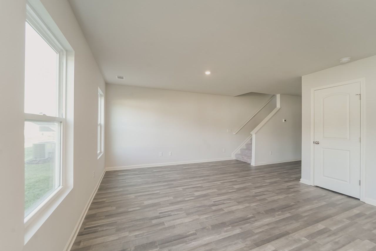 671 Farmstead Trl - Photo 3 of 13