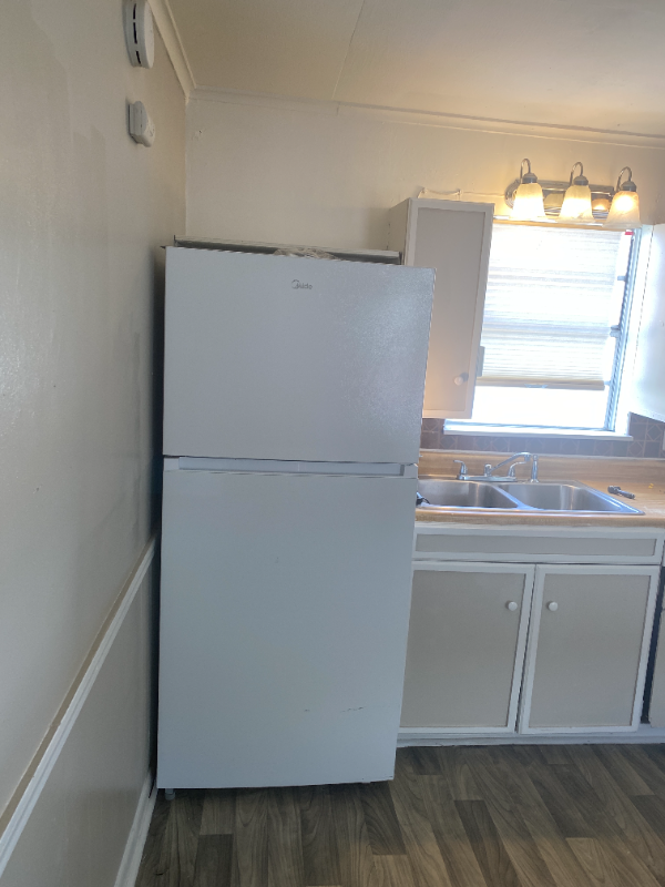 2719 Cameron St #3 - Photo 5 of 14